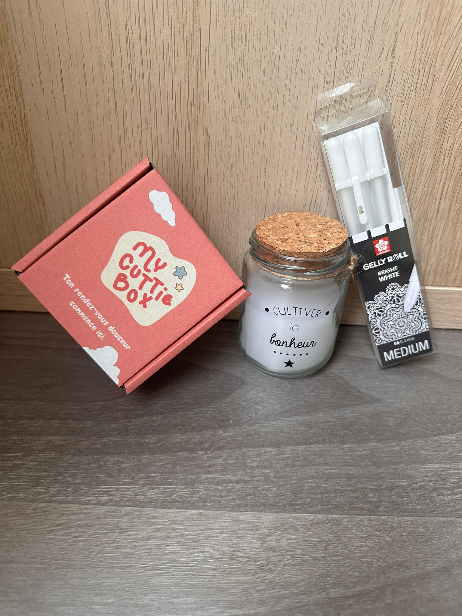 Contenu complet de la box MyCuttieBox
